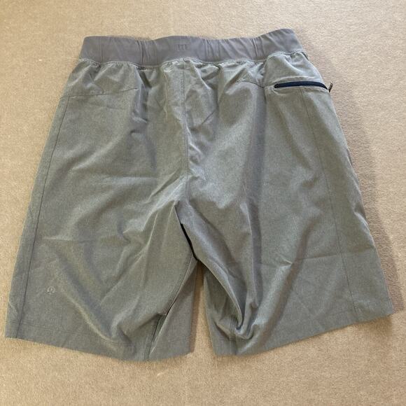 LULULEMON Men’s Pace Breaker Shorts 10 " Sz M Lined Gray Drawstring Gym Stretch - Picture 5 of 10